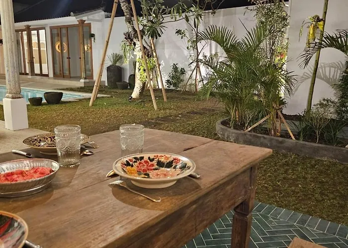 Gamelan Boheme Chic Bali Villa *